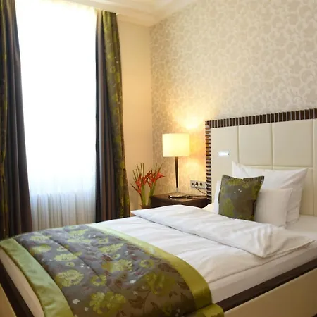 Kleiner Rosengarten Отель 4*