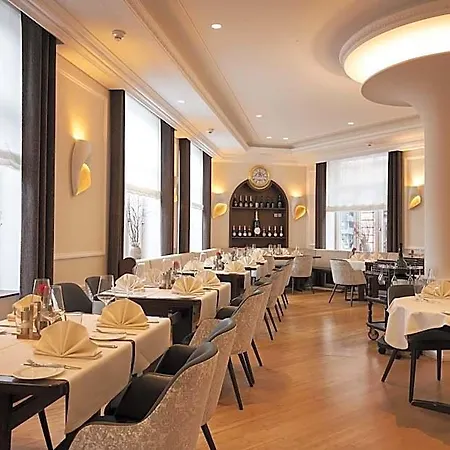 Kleiner Rosengarten 4*