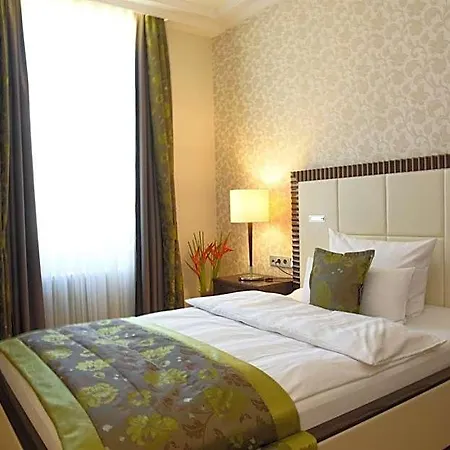 Kleiner Rosengarten Hotel 4*