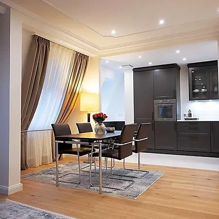 Kleiner Rosengarten Hotel 4*