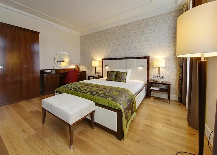 Kleiner Rosengarten Hotel 4*