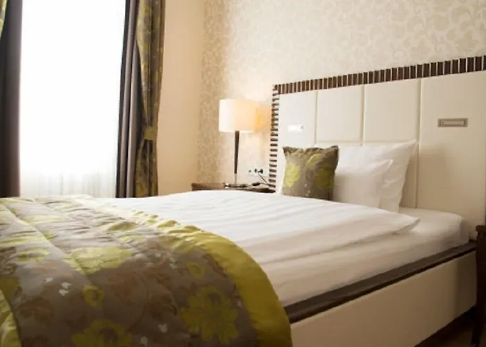 Kleiner Rosengarten Hotel 4*