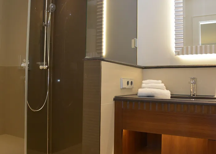 Kleiner Rosengarten 4*